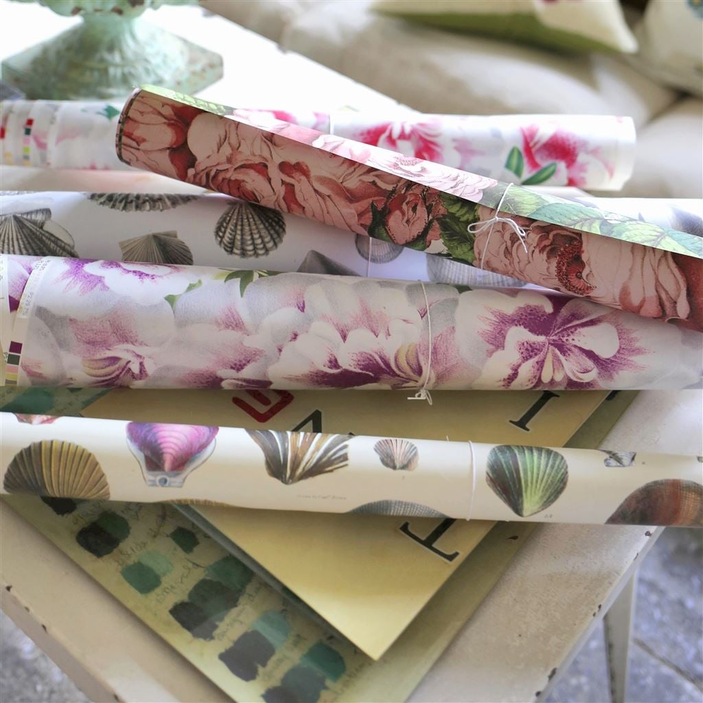 Variegated Azelea Azalea Tapet — Designers Guild i miljö