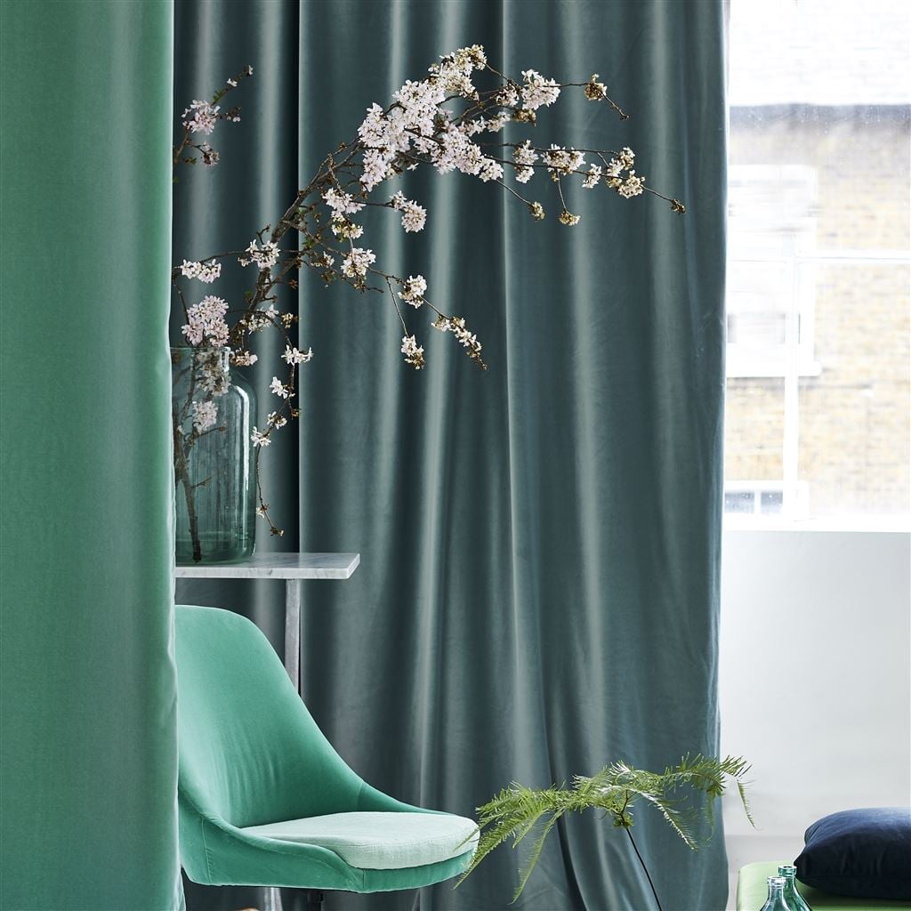 Velluto Stretto Tyg — Designers Guild i miljö