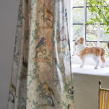 Wallpaper Birds Tyg — Designers Guild i miljö