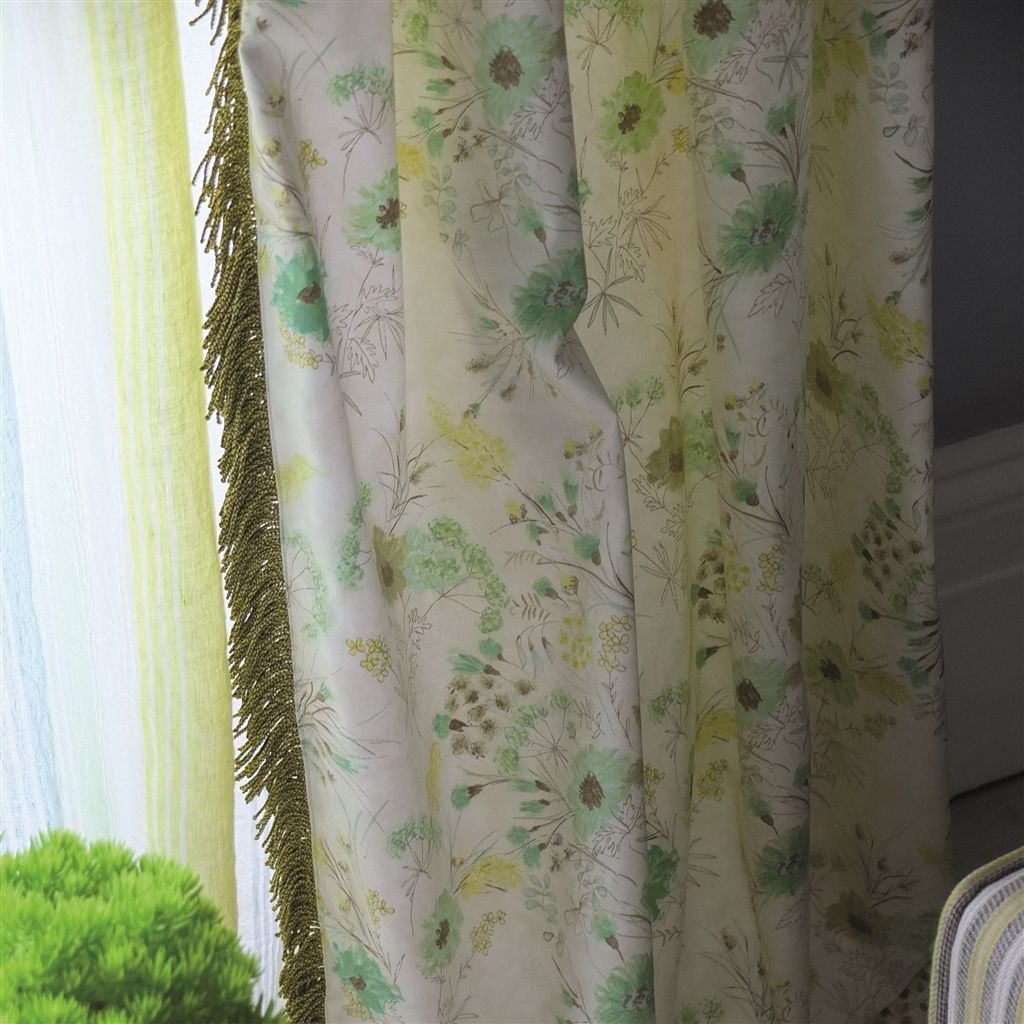 Wild Flower Tyg — Designers Guild i miljö