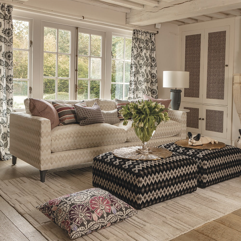 Shanti Cloud matta från William Yeoward i inredningsmiljö