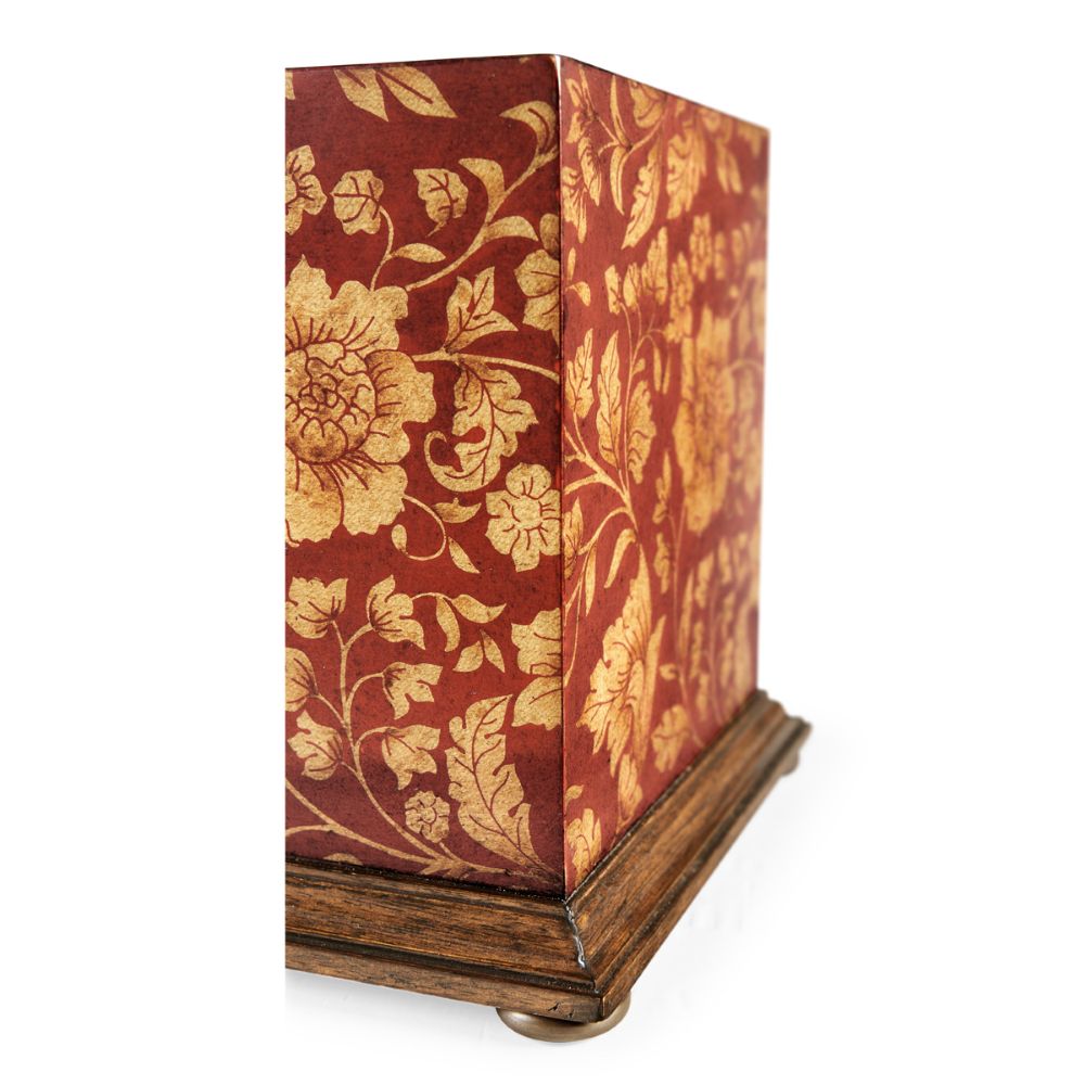 Load image into Gallery viewer, Tissue Box Regency - Red
