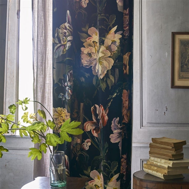 Designers Guild Tyg Delft Velvet Noir