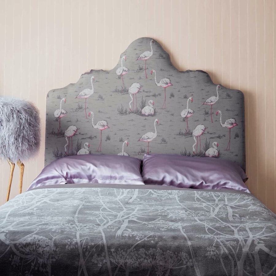 Cole and Son Tyg Flamingos White & Fuchsia On Taupe