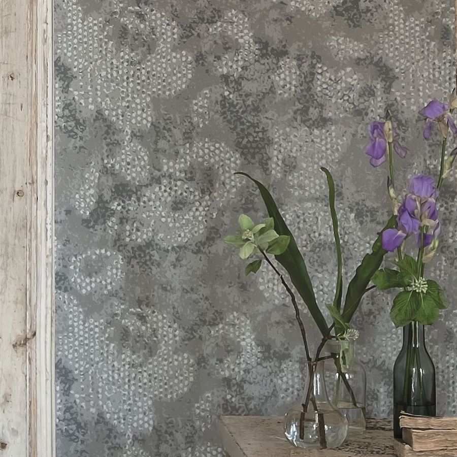 Designers Guild Tapet Udyana Graphite