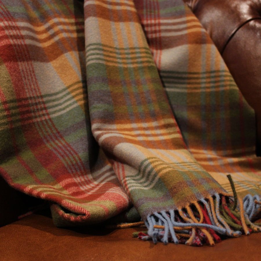 Load image into Gallery viewer, Mulberry Home Pläd Tartan

