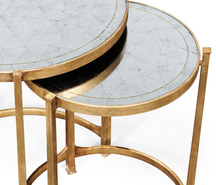 Round Nest of Tables Contemporary Skyltexemplar